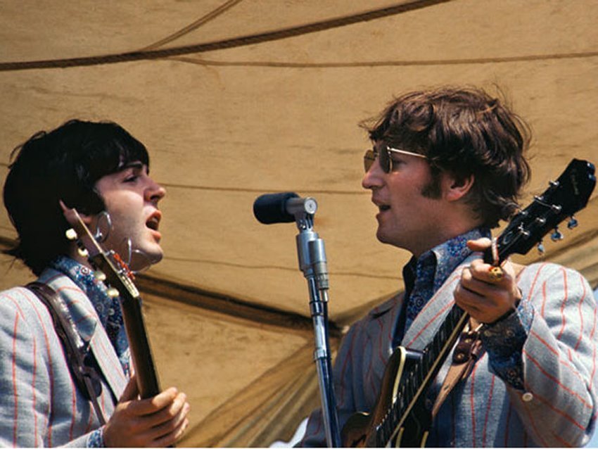 Paul MacCartney y John Lennon